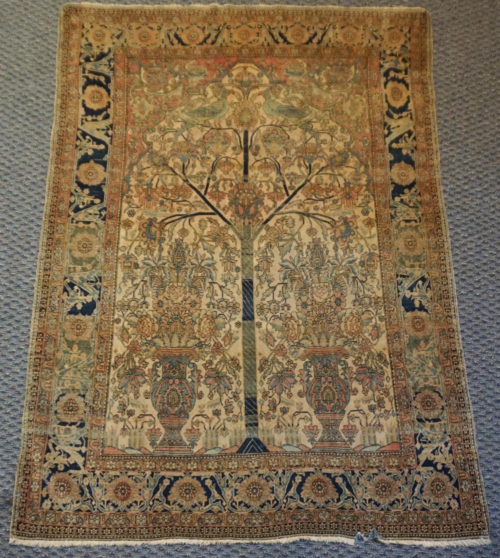 SEMI-ANTIQUE FEREGHAN SAROUK RUG