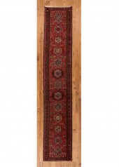 SEMI-ANTIQUE HERIZ RUNNERSemi-