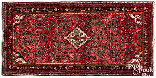 SEMI ANTIQUE ORIENTAL CARPETSemi