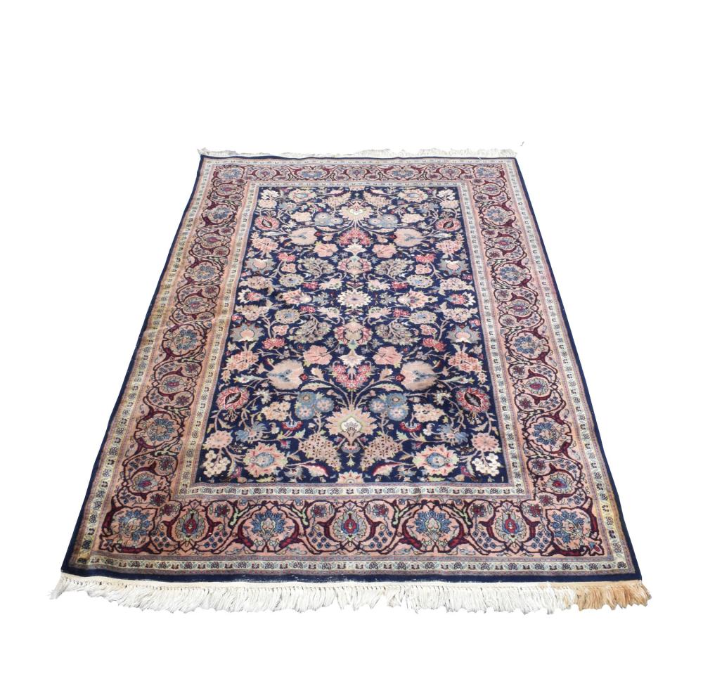 SEMI-ANTIQUE PERSIAN CARPET, 7' X