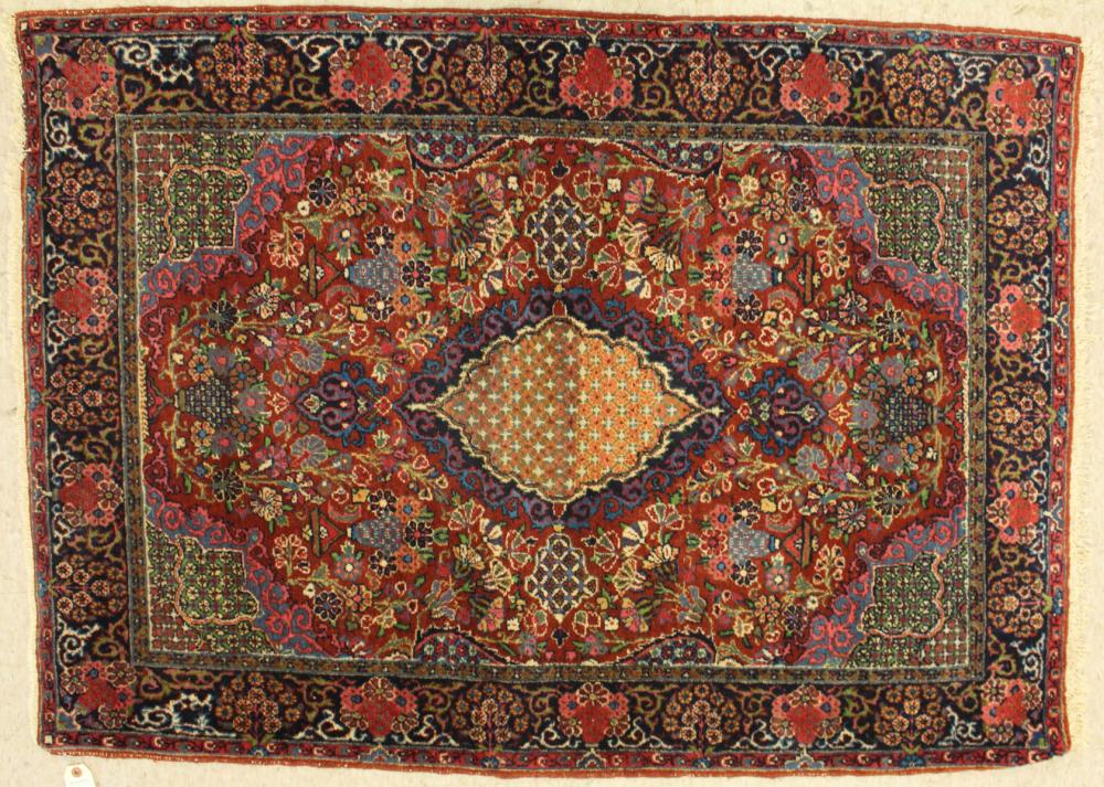 SEMI-ANTIQUE PERSIAN FAREGHAN