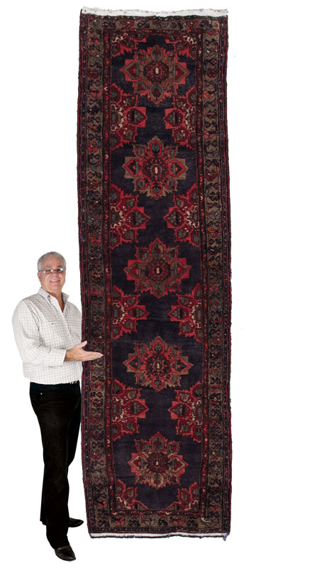 SEMI-ANTIQUE PERSIAN HAND KNOTTED