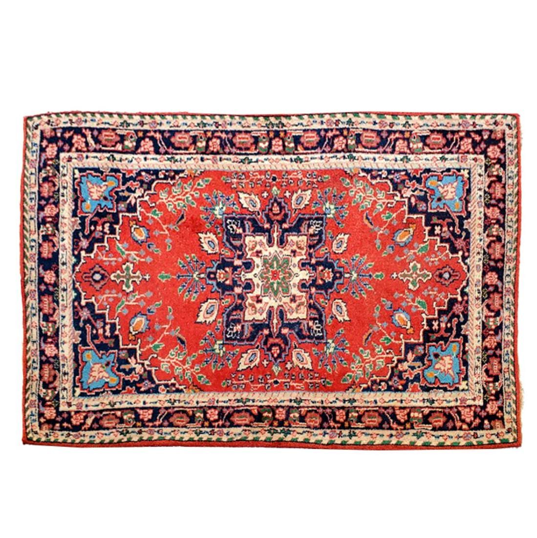 SEMI ANTIQUE PERSIAN RUGSemi