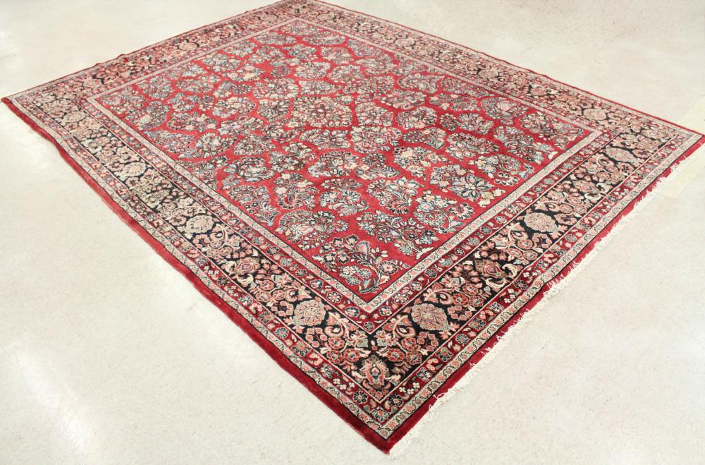 SEMI-ANTIQUE PERSIAN SAROUK