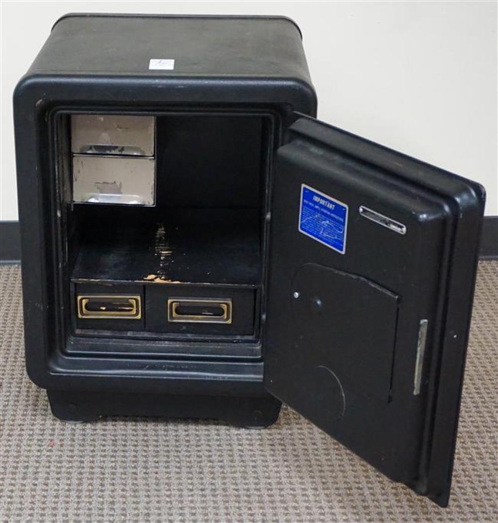 SENTRY SINGLE-DOOR SAFESentry