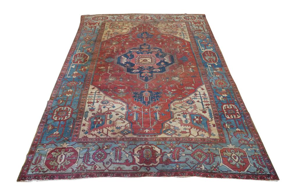 SERAPI CARPET9'6" x 13'4"