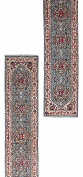 SERAPI DESIGN RUNNER: 2’8” X 1
