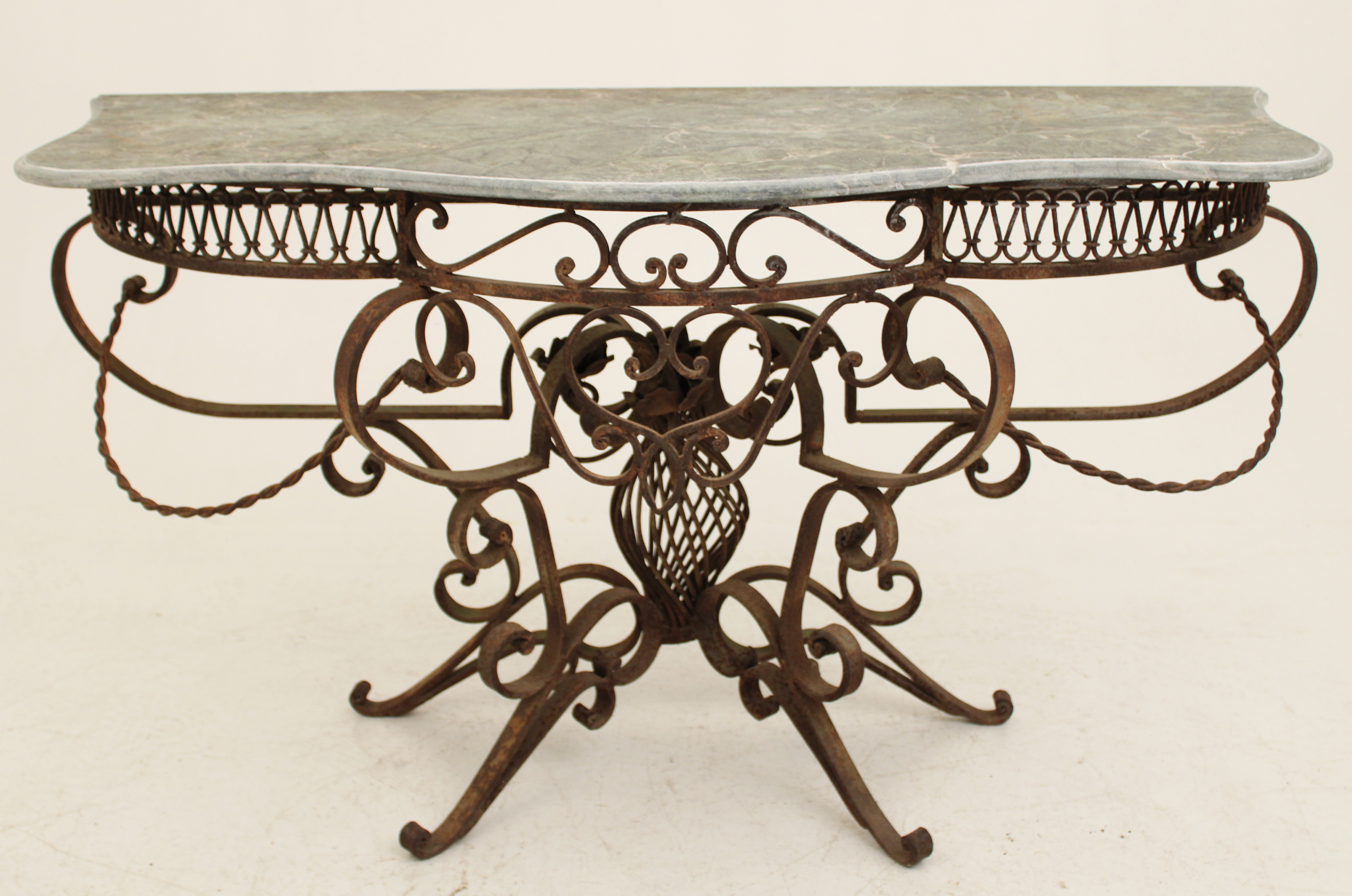SERPENTINE FORMED IRON MARBLE TOP