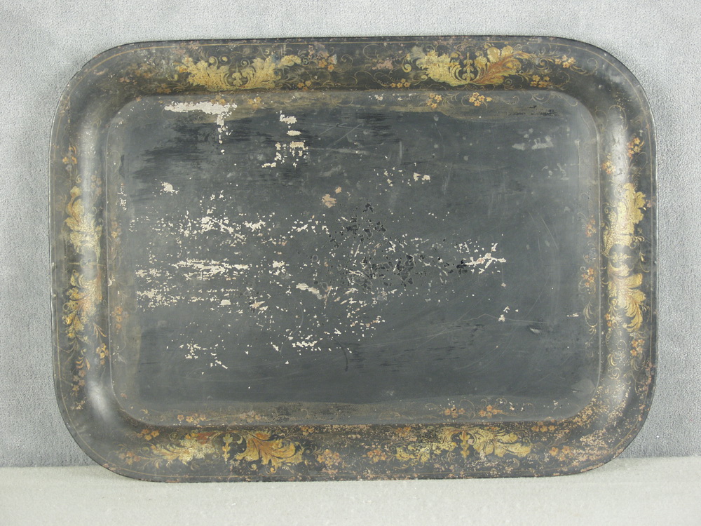 SERVING TRAY - 18th c.