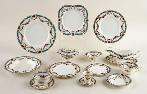 SET 109 PC. ENGLISH ROYAL WORCESTER