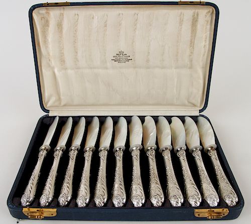 SET 12 CONTINENTAL CAVIAR KNIVES IN