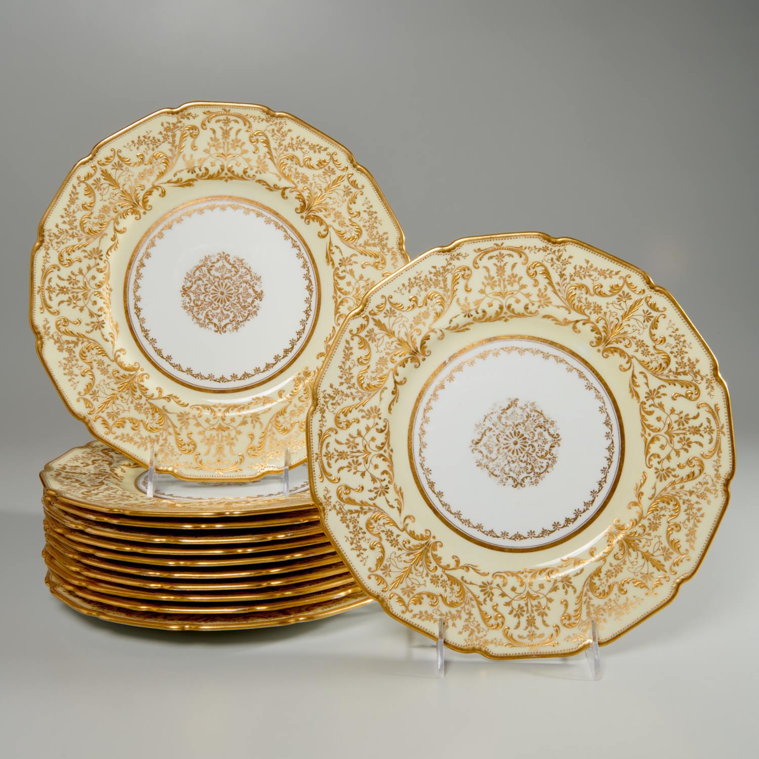 SET (12) ROYAL DOULTON PARCEL