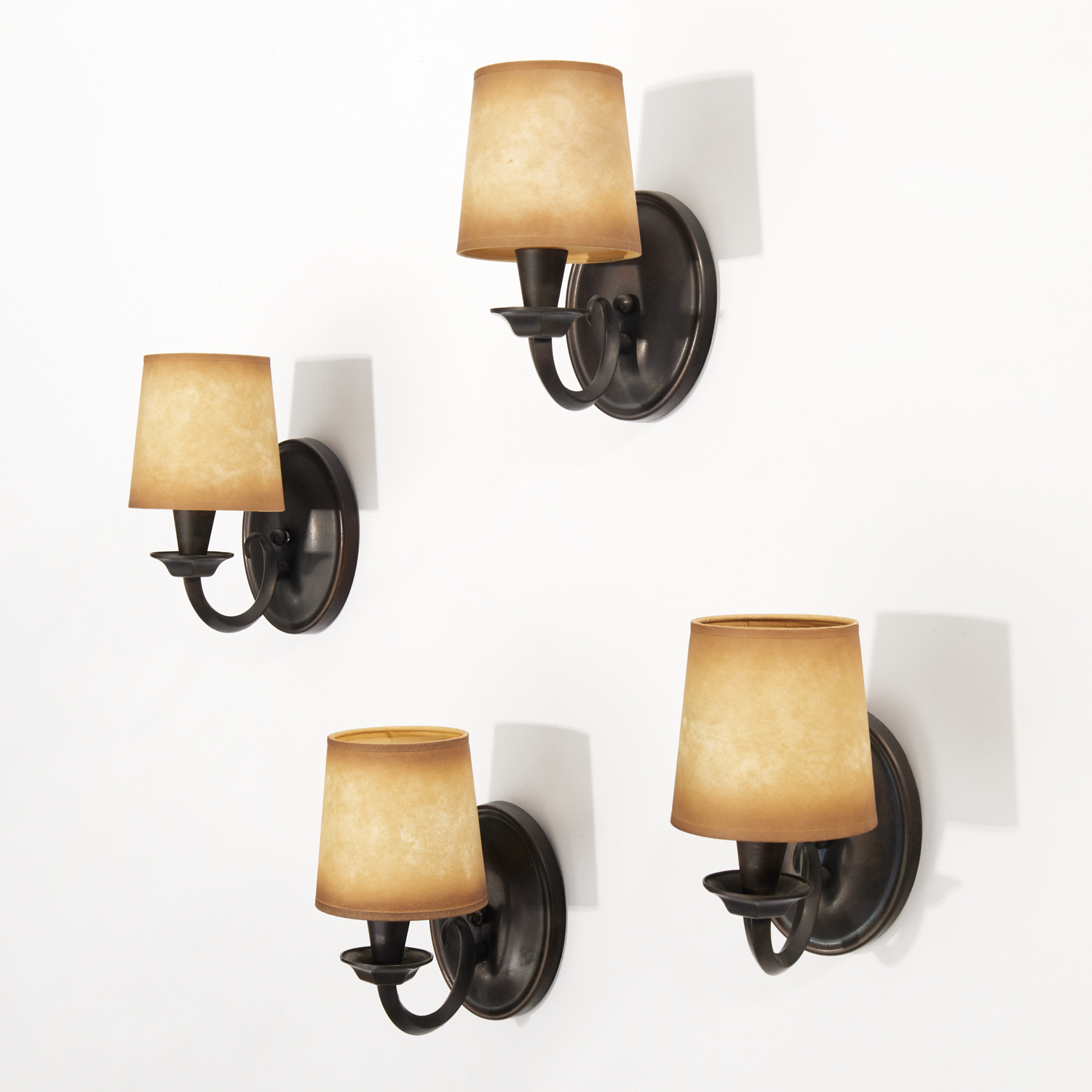 SET (4) CONTEMPORARY DESIGNER