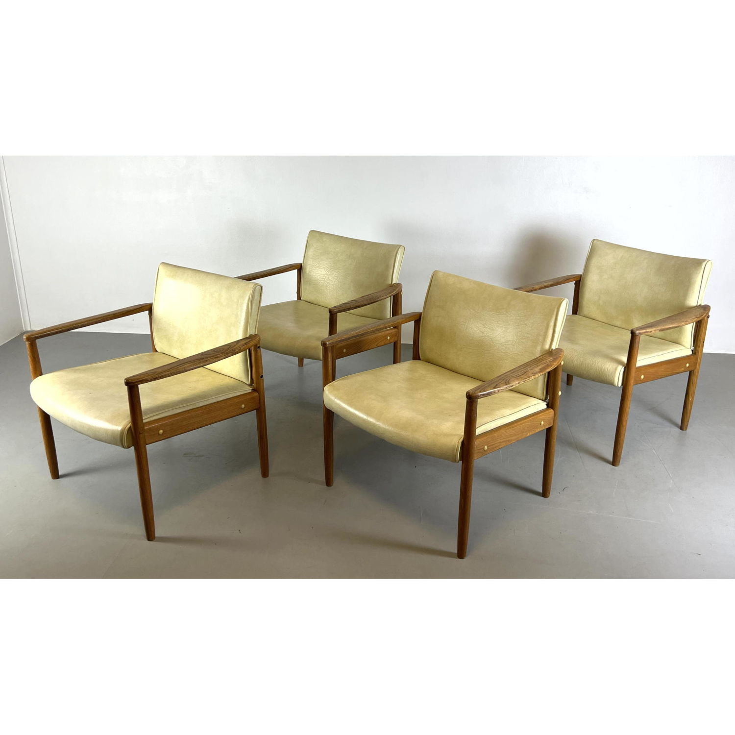 Set 4 Open Arm Modernist Lounge