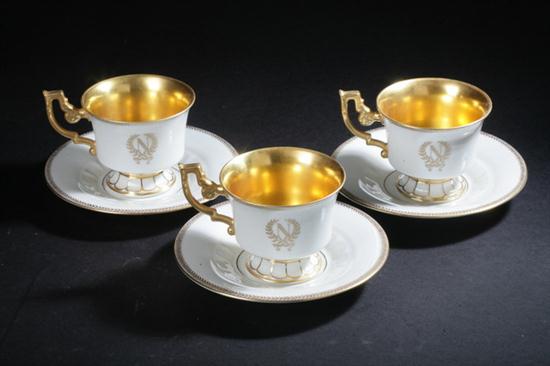 SET ELEVEN ITALIAN GILT-PORCELAIN