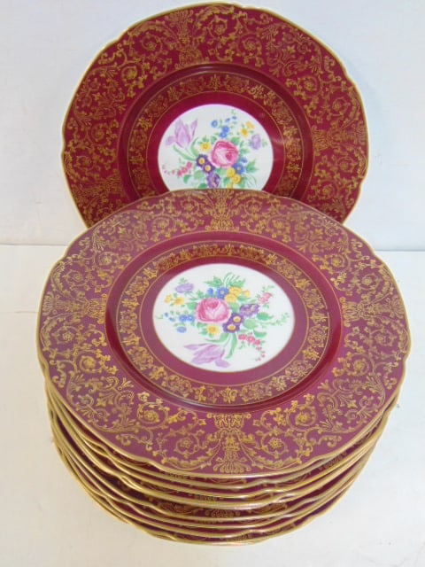 SET OF 11 PORCELAIN DINNERWARE