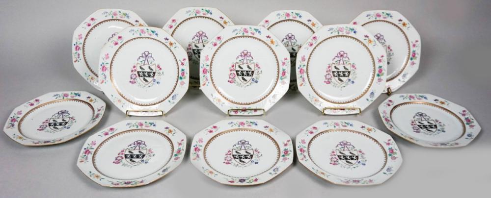 SET OF 12 CHINESE EXPORT FAMILLE