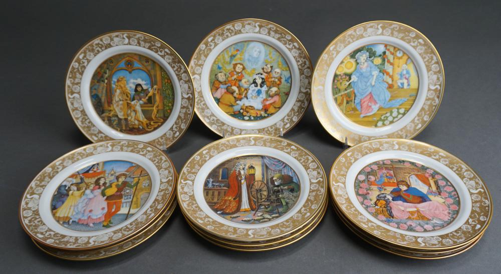 SET OF 12 FRANKLIN PORCELAIN