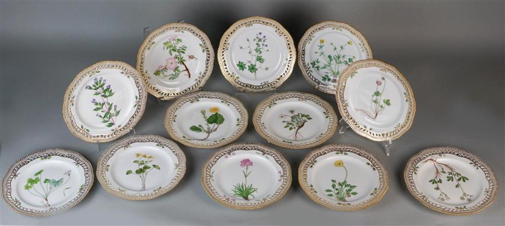 SET OF 12 ROYAL COPENHAGEN 'FLORA