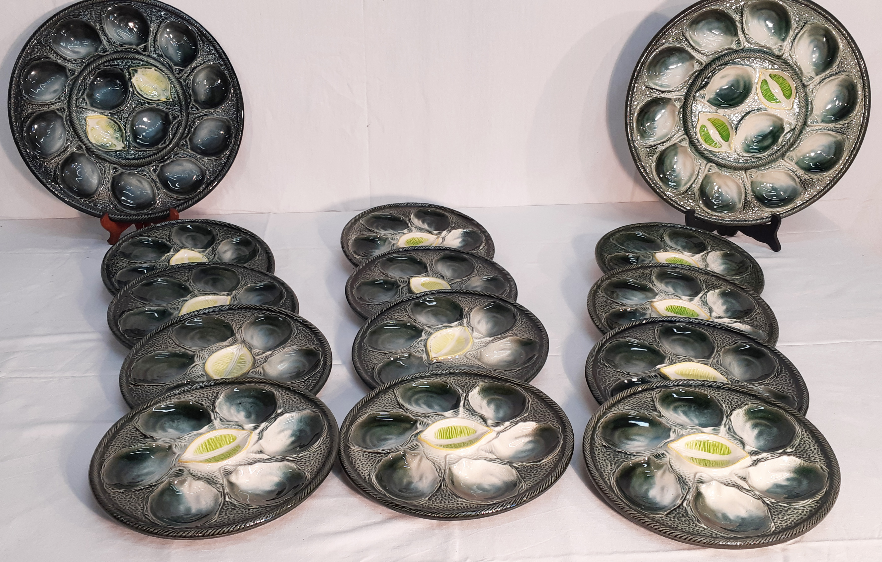 SET OF 14 FAIENCE OYSTER SET SET OF