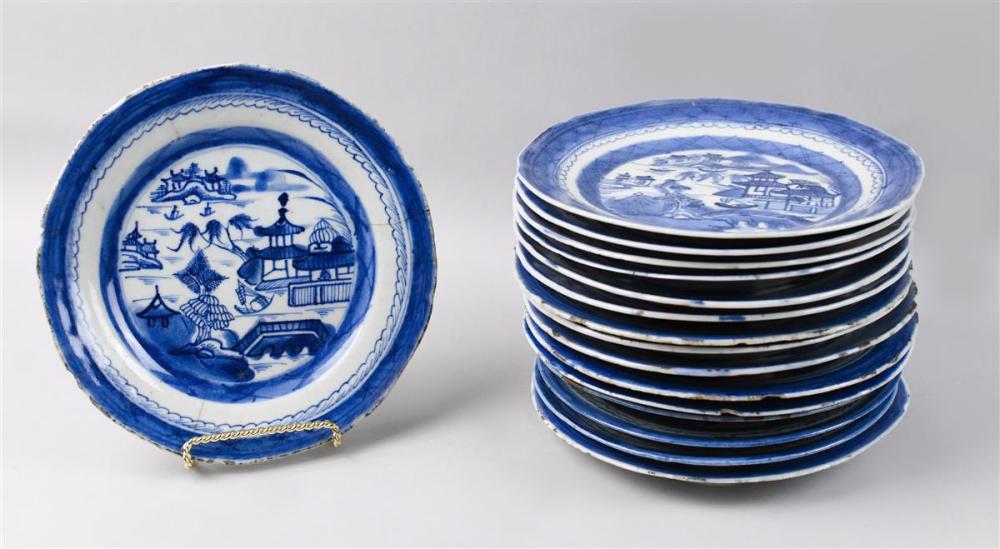 SET OF 16 CHINESE EXPORT BLUE AND