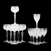 SET OF (16) QUEEN LACE WINE GL