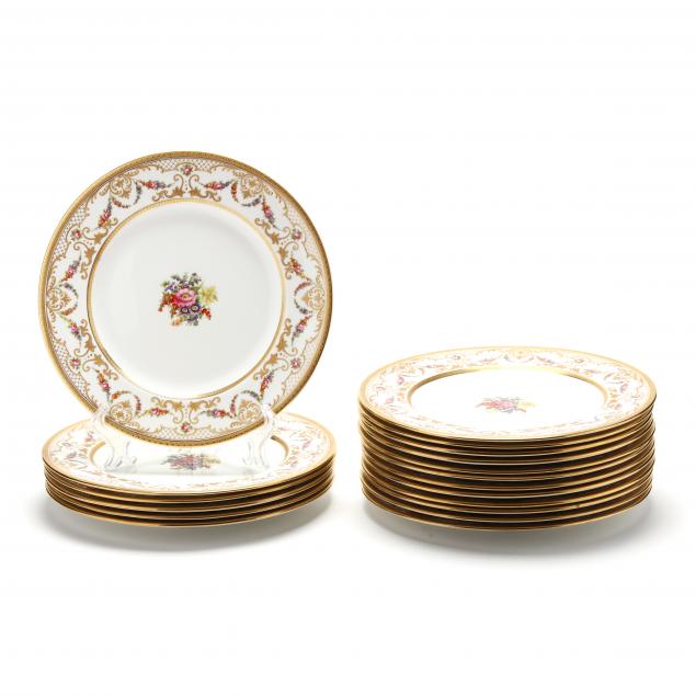 SET OF (18) AYNSLEY DINNER