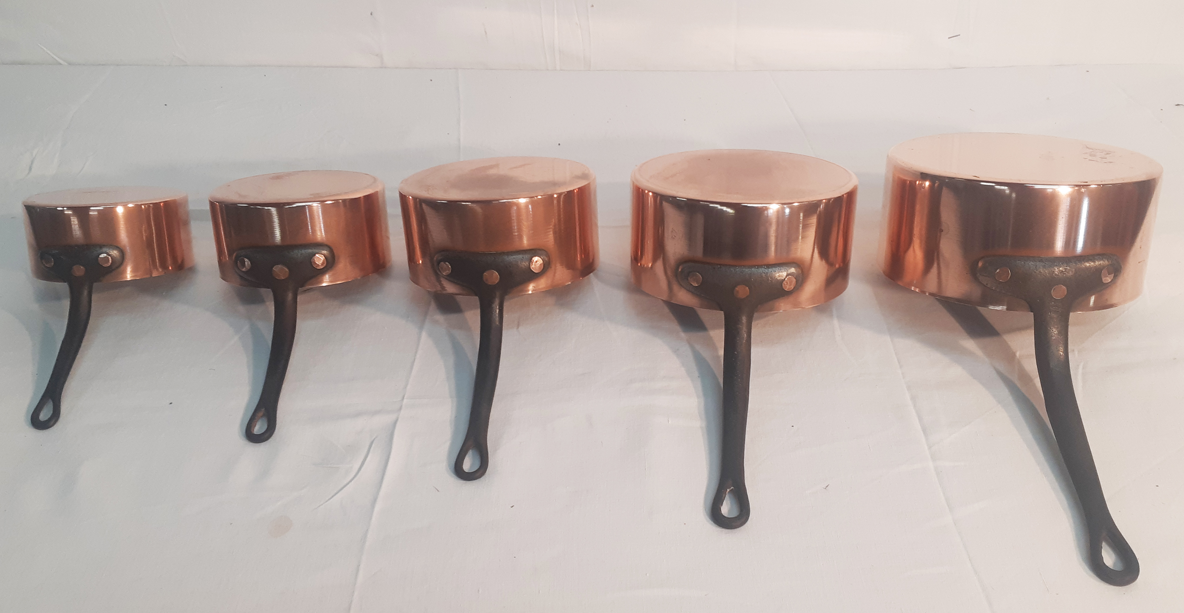 SET OF 5 GRADUATING FRENCH COPPER