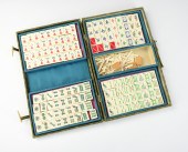 SET OF ANTIQUE CHINESE MAHJONG