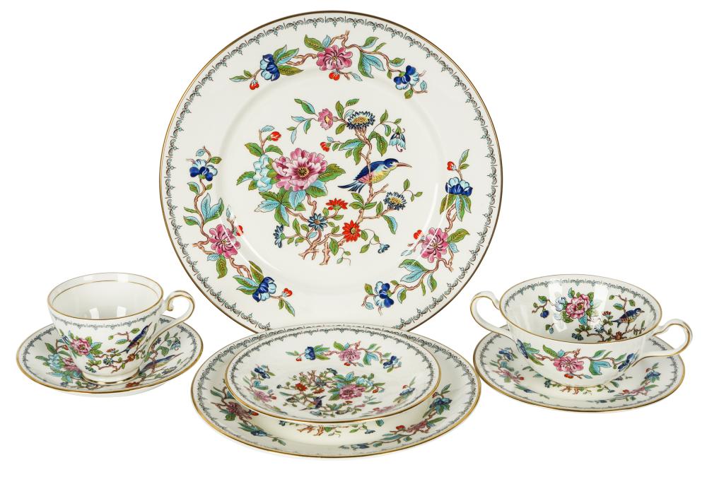 SET OF AYNSELY "PEMBROKE" BONE