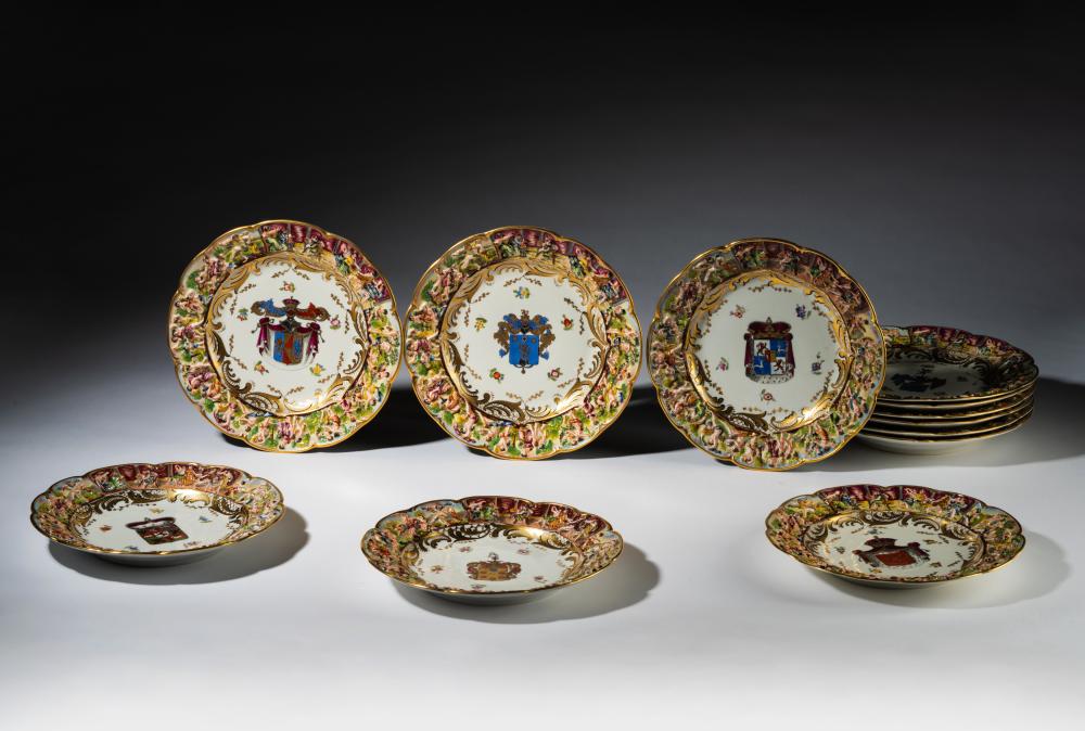 SET OF CAPODIMONTE ARMORIAL