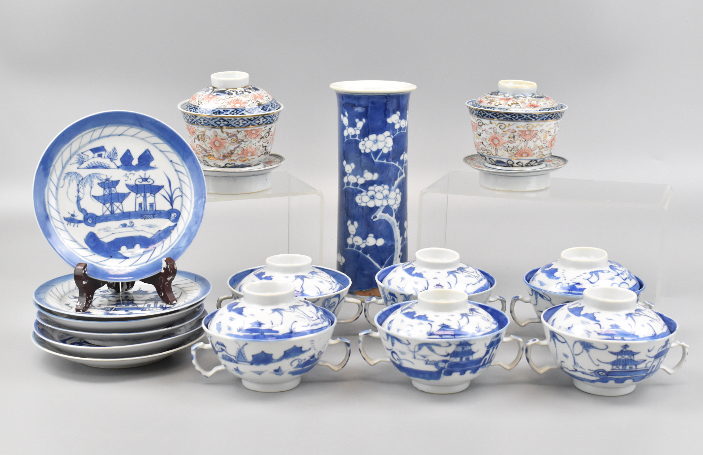 SET OF CHINESE BLUE & WHITE