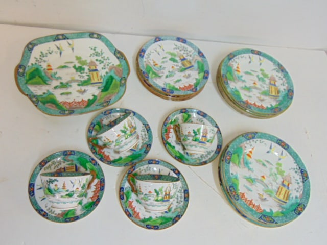 SET OF CROWN STAFFORDSHIRE, YE