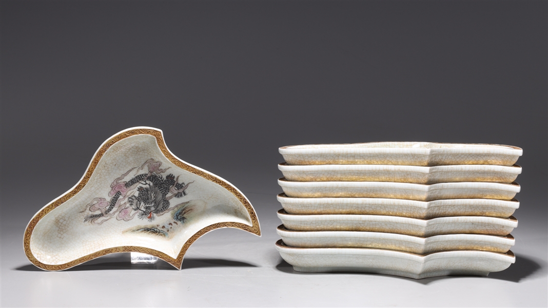 Set of eight Chinese porcelain