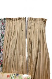 SET OF EIGHT CUSTOM DRAPESSet