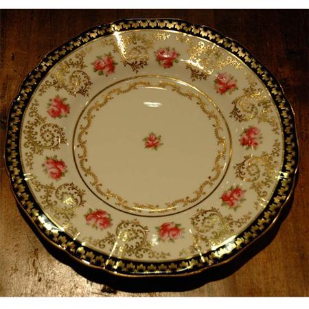 Set of Eighteen Cauldon Gilt and