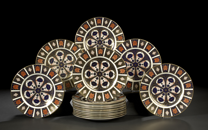 Set of Eighteen Royal Crown Derby