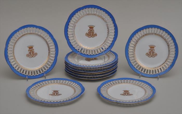 SET OF ELEVEN CONTINENTAL PORCELAIN