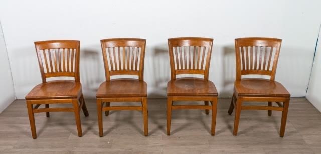 SET OF FOUR GUNLOCKE SIDE CHAIRSSet