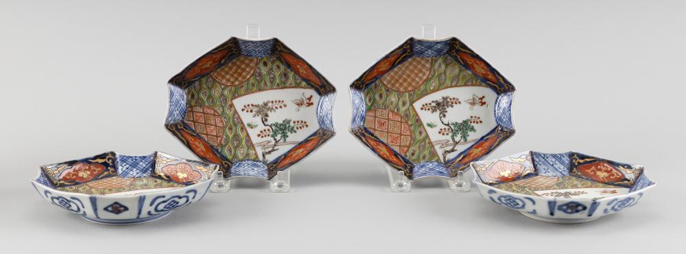 SET OF FOUR JAPANESE IMARI