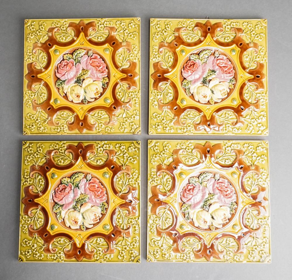 SET OF FOUR MATCHING MINTON HOLLINS