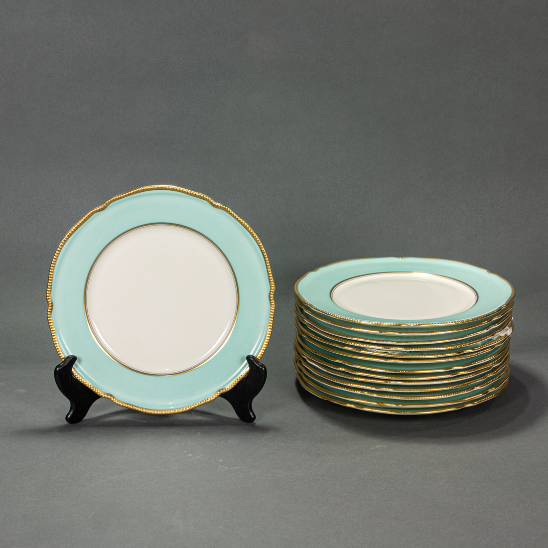 SET OF FOURTEEN CASTLETOWN CHINA