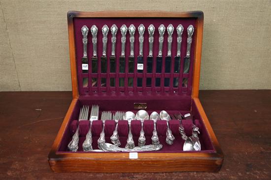 SET OF INTERNATIONAL STERLING