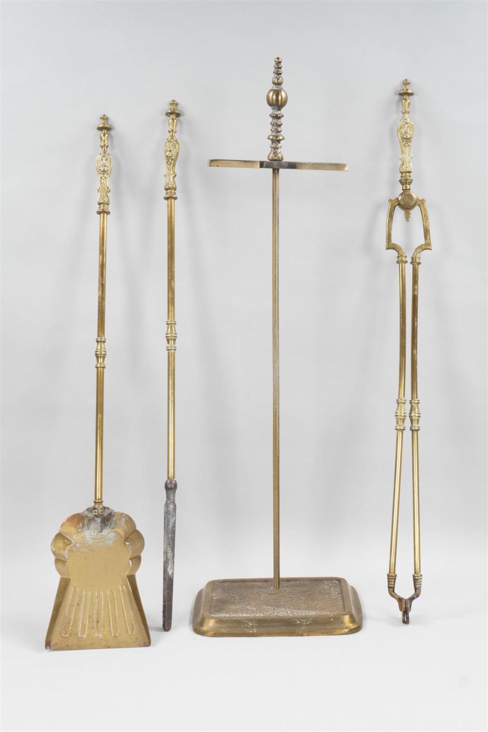 SET OF NEOCLASSICAL STYLE CAST