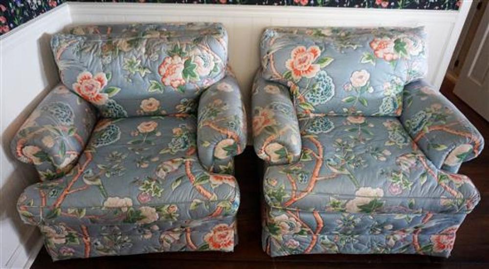 SET OF QUILTED UPHOLSTERED SOFA AND