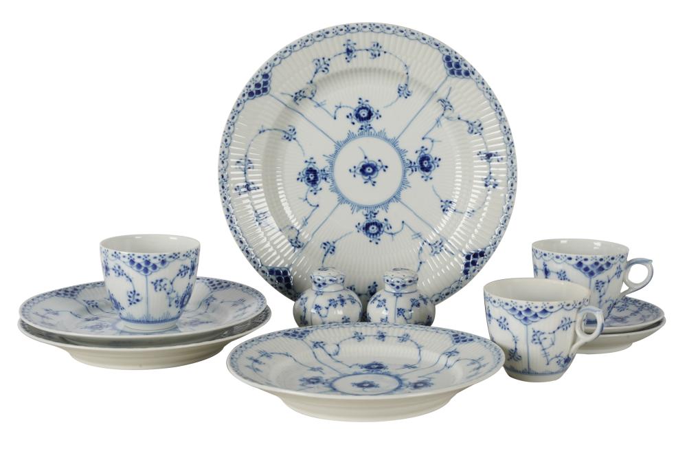SET OF ROYAL COPENHAGEN