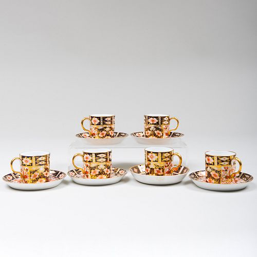 SET OF ROYAL CROWN DERBY