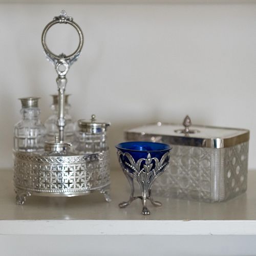SET OF SILVER PLATE-MOUNTED GLASS