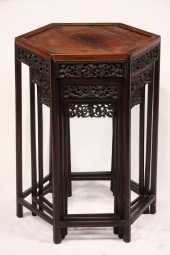 SET OF THREE CHINESE NESTING T