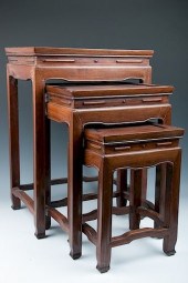 SET OF THREE SUAN ZHI WOOD NES